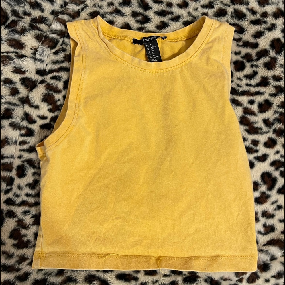 Crop top